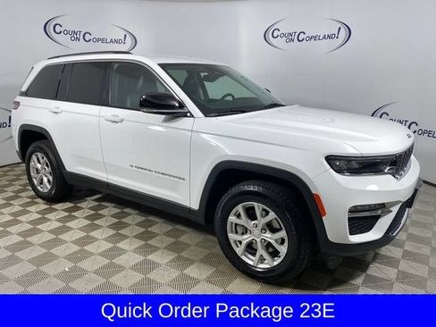Used 2023 Jeep Grand Cherokee Limited AWD/4WD image 9