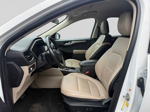 Used 2020 Ford Escape SEL FWD image 15