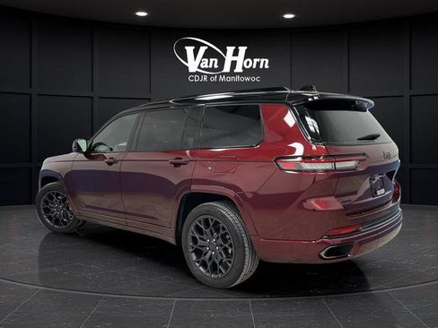 Used 2024 Jeep Grand Cherokee L Summit image 3