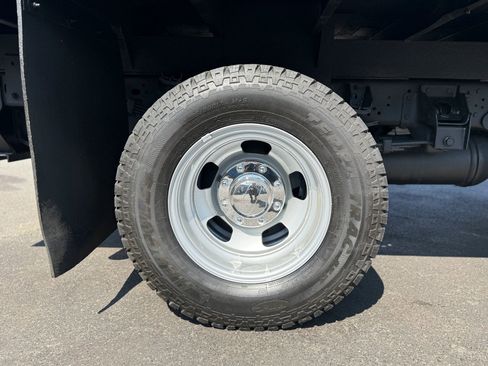 Used 2015 RAM 3500 SLT w/ Quick Order Package 29G SLT image 12