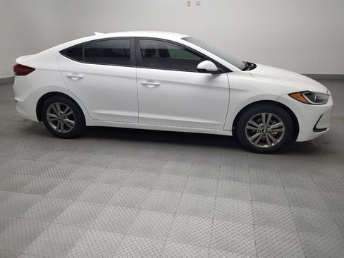 Used 2018 Hyundai Elantra SEL w/ Cargo Package FWD image 11