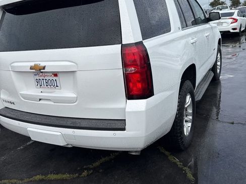 Used 2017 Chevrolet Tahoe LT w/ Luxury Package RWD image 5