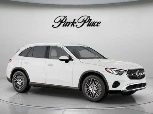 Used 2026 Mercedes-Benz GLC 300 image 32