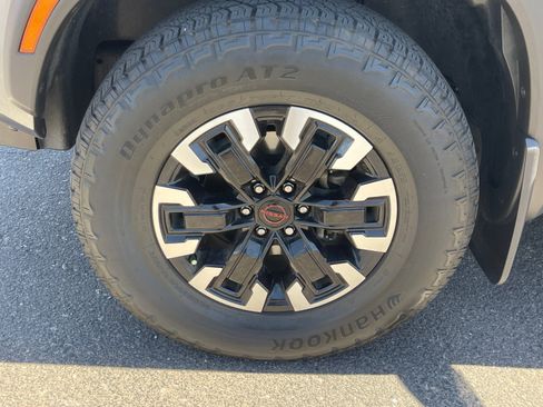 Used 2023 Nissan Frontier PRO-4X w/ Pro Convenience Package AWD/4WD image 26