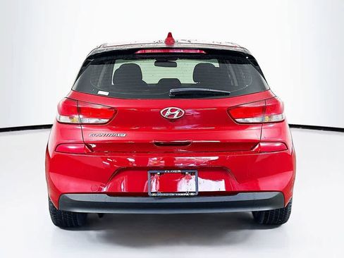 Used 2018 Hyundai Elantra GT image 5