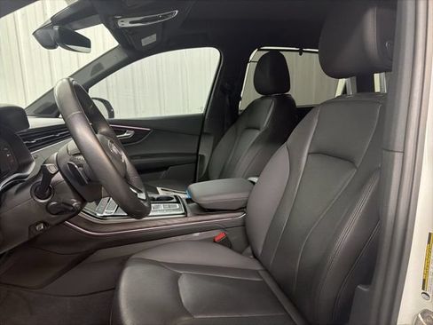 Used 2023 Audi Q7 2.0T Premium Plus AWD/4WD image 11