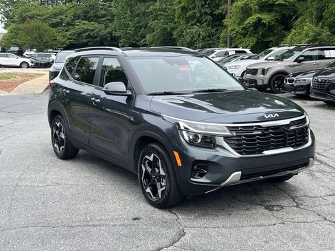 Certified 2026 Kia Seltos S FWD image 4