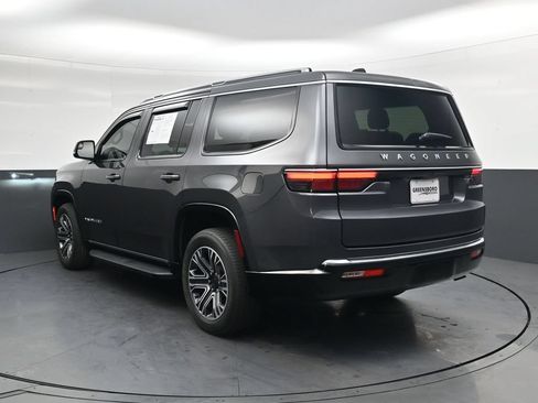 Used 2024 Jeep Wagoneer 4WD w/ Premium Group I image 8