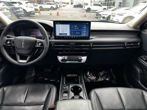 Certified 2024 Lincoln Corsair AWD w/ Equipment Group 101A image 15