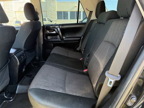 Used 2022 Toyota 4Runner TRD Off-Road image 27