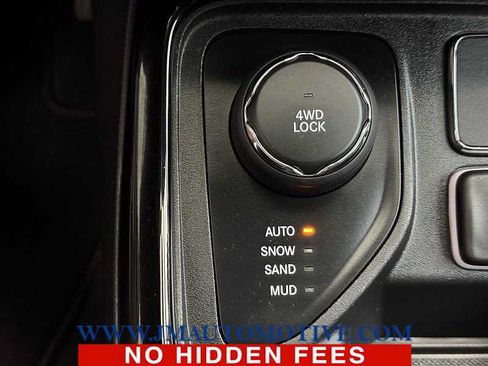 Used 2018 Jeep Compass Limited AWD/4WD image 35