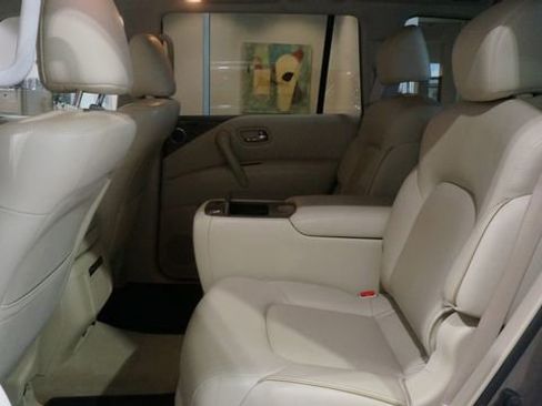 Used 2016 INFINITI QX80 4WD w/ Driver's Assistance Package image 18