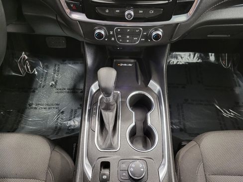 Used 2023 Chevrolet Traverse LT image 18