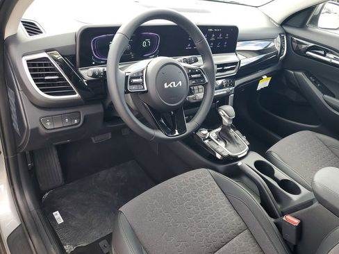New 2026 Kia Seltos S image 6