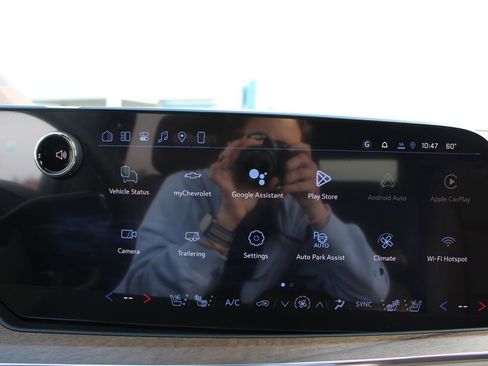 New 2026 Chevrolet Suburban High Country image 56