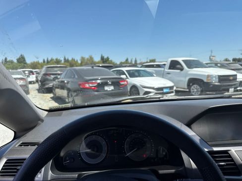 Used 2014 Honda Odyssey EX image 22