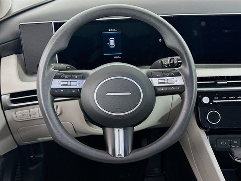 Used 2025 Hyundai Tucson SEL image 18