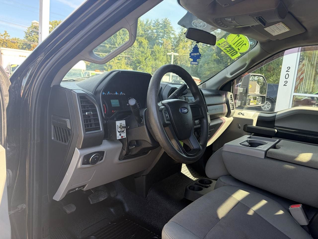Used 2017 Ford F350 XL w/ Power Equipment Group AWD/4WD image 20