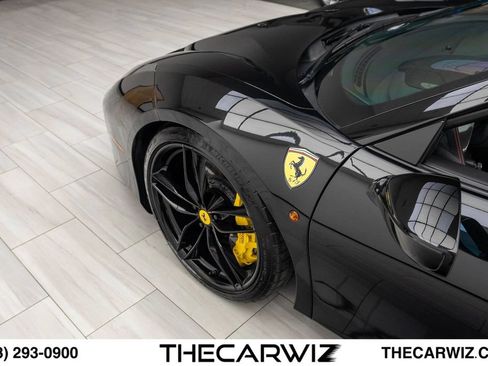 Used 2019 Ferrari 488 Spider RWD image 13