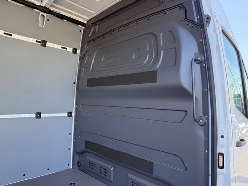 New 2026 Mercedes-Benz Sprinter 2500 image 25
