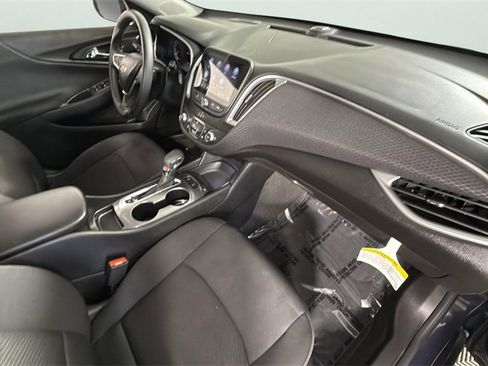 Certified 2025 Chevrolet Malibu RS image 31