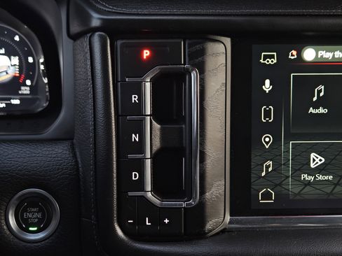 Used 2023 GMC Yukon XL Denali w/ Denali Reserve Package image 21