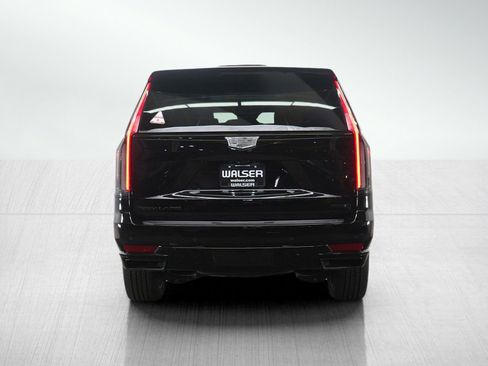 Used 2024 Cadillac Escalade ESV Sport Platinum w/ LPO, ONYX Package image 4