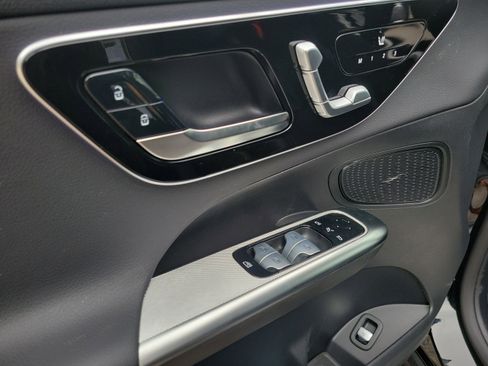 Certified 2026 Mercedes-Benz GLC 300 image 18