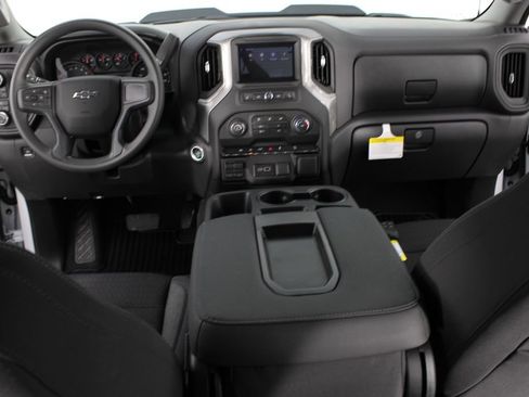 New 2026 Chevrolet Silverado 1500 Custom Trail Boss w/ Dark Appearance Package AWD/4WD image 9