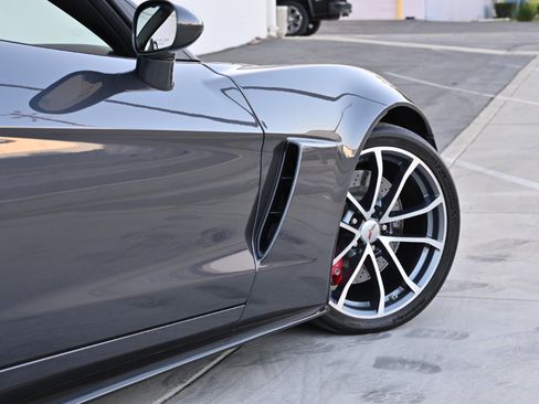 Used 2013 Chevrolet Corvette 427 w/ 1SC Preferred Equipment Group RWD image 50