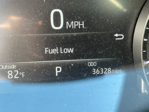 Used 2021 Toyota Highlander XLE FWD image 9