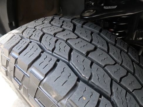 Used 2010 Toyota Sequoia Platinum image 12