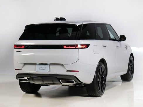 New 2026 Land Rover Range Rover Sport Dynamic SE AWD/4WD image 2