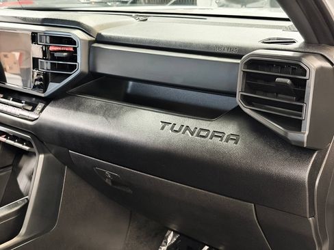 Used 2025 Toyota Tundra SR5 w/ SR5 Convenience Package AWD/4WD image 30
