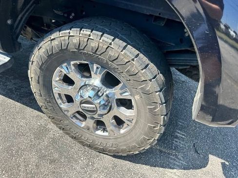 Used 2020 Ford F250 Lariat w/ Lariat Ultimate Package AWD/4WD image 31