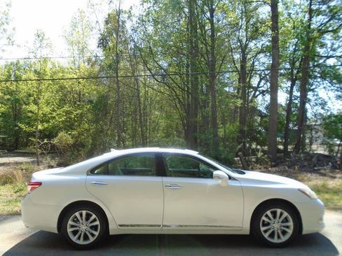 Used 2010 Lexus ES 350 image 4