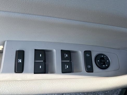 Used 2019 Hyundai Sonata SEL w/ Tech Package 02 image 28