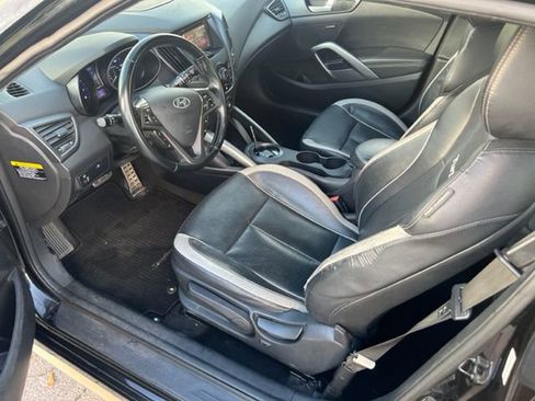 Used 2015 Hyundai Veloster Turbo image 7