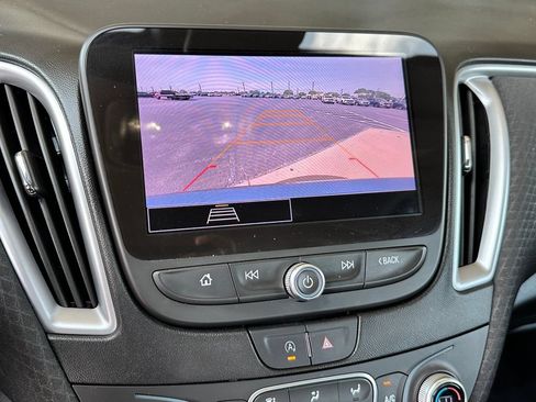 Used 2024 Chevrolet Malibu LT FWD image 17