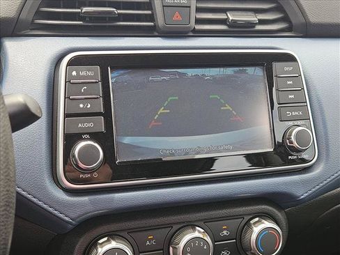 Used 2025 Nissan Versa SV FWD image 12