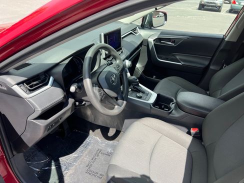 Certified 2025 Toyota RAV4 XLE AWD/4WD image 10