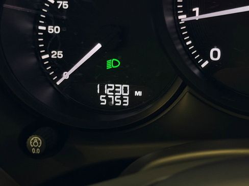 Certified 2024 Porsche Macan AWD/4WD image 22
