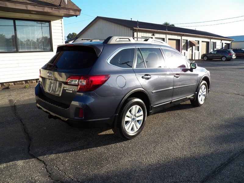 Used 2015 Subaru Outback 2.5i Premium AWD/4WD image 4