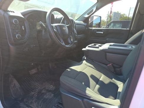 Used 2020 Chevrolet Silverado 2500 W/T w/ WT Convenience Package AWD/4WD image 9