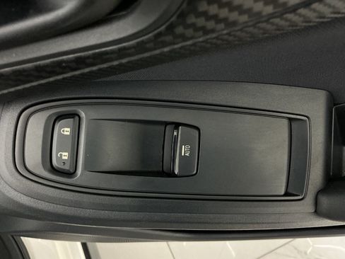 Used 2018 Subaru Crosstrek 2.0i Premium AWD/4WD image 39