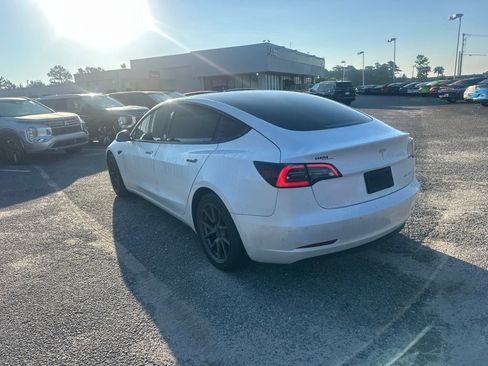 Used 2021 Tesla Model 3 Long Range AWD/4WD image 5