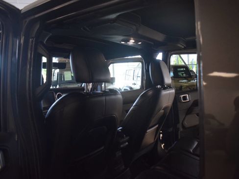 Used 2020 Jeep Wrangler Unlimited Sahara image 72