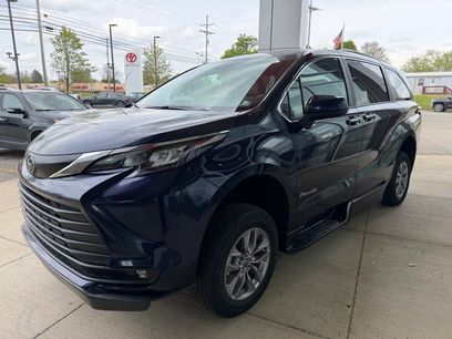 Used 2026 Toyota Sienna XLE