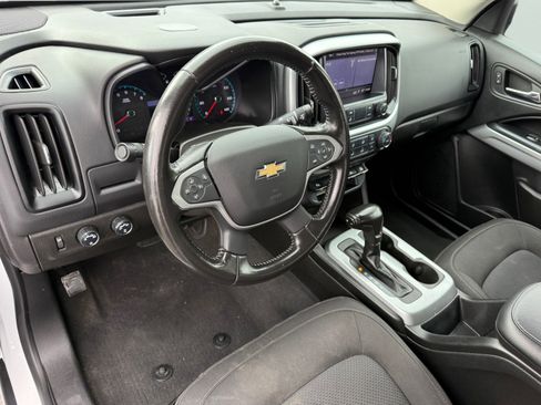 Used 2020 Chevrolet Colorado LT w/ Safety Package image 15