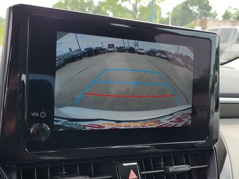 Used 2025 Toyota Corolla LE FWD image 26